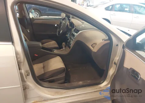 2010 Chevrolet Malibu Ls z USA, uszkodzony, nr VIN 1G1ZB5EB5AF162819